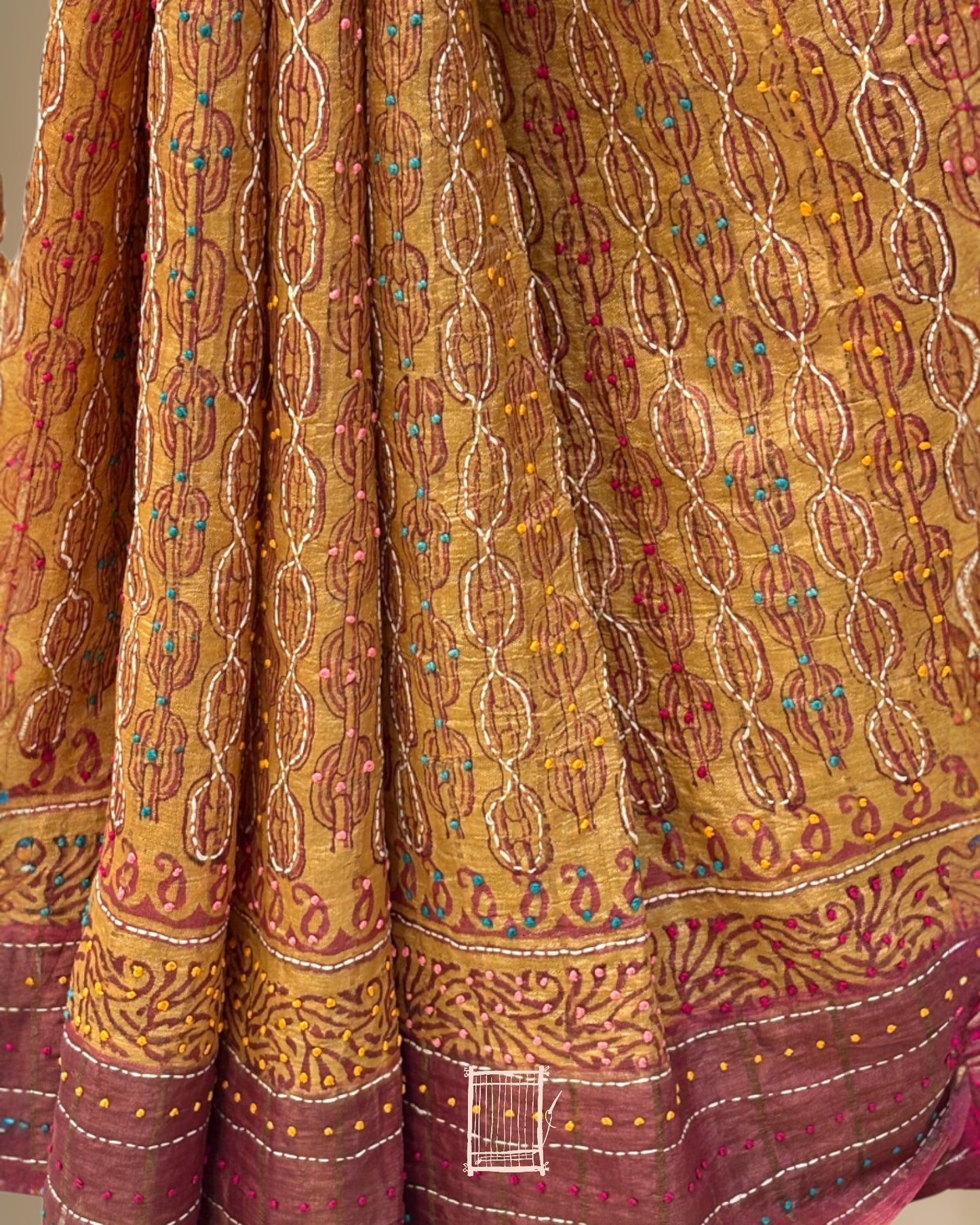 Gilded chain kuchu with zari border at the bottom