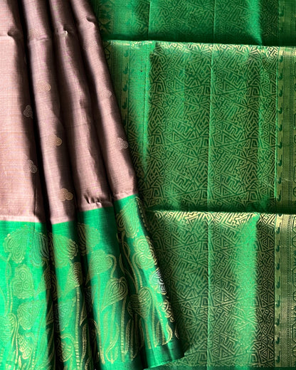 Gold vine border and moon buttis on chocolate pleats – Emerald green geometric pallu
